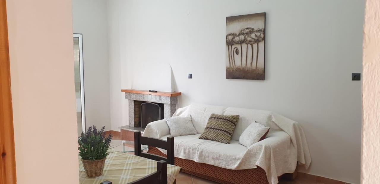 Escape Rooms Himare Exterior foto