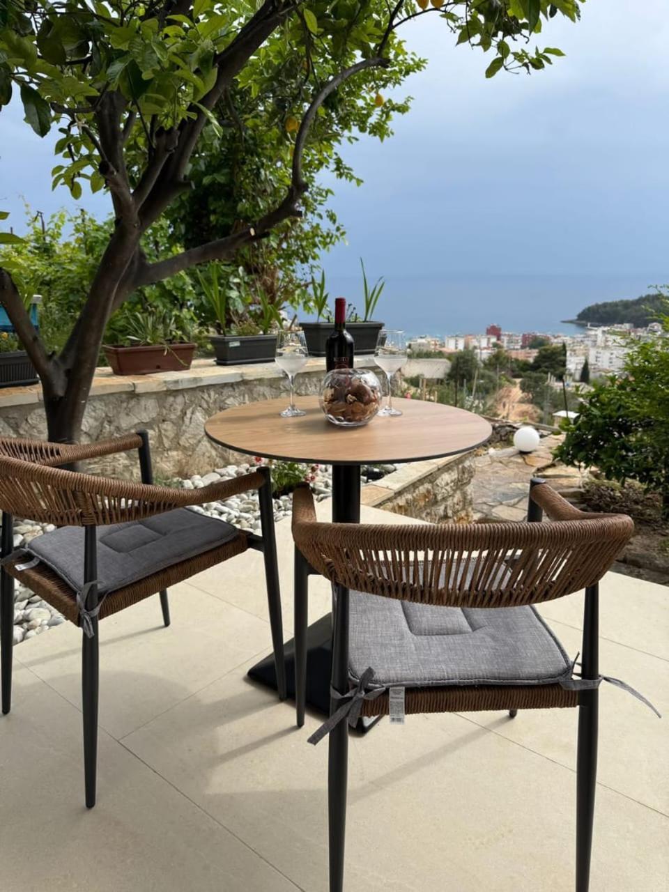 Escape Rooms Himare Exterior foto